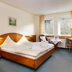 Wacker 4*