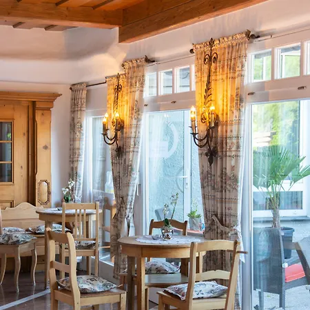 Отель Sporthotel Landhaus Wacker