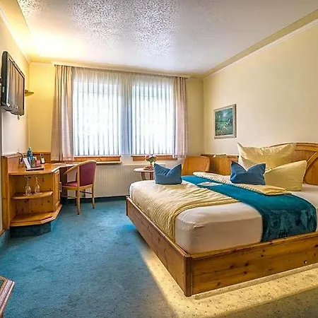Wacker 4*