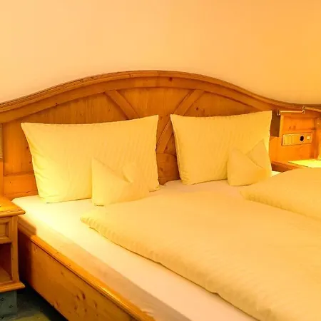 Sporthotel Landhaus Wacker Отель Wenden (Sauerland)