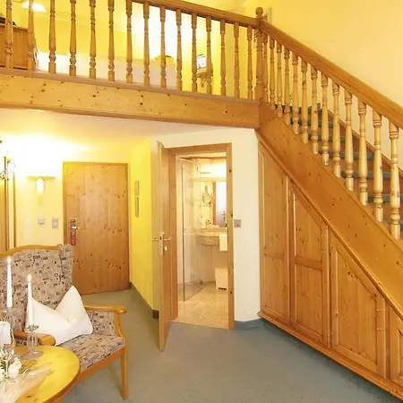 Sporthotel Landhaus Wacker 4*